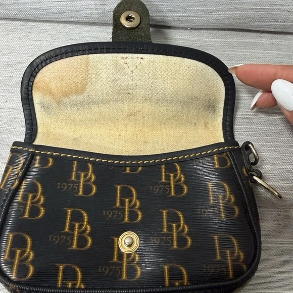 Dooney & Bourke Black and Gold Wristlet - Picture 4 of 7